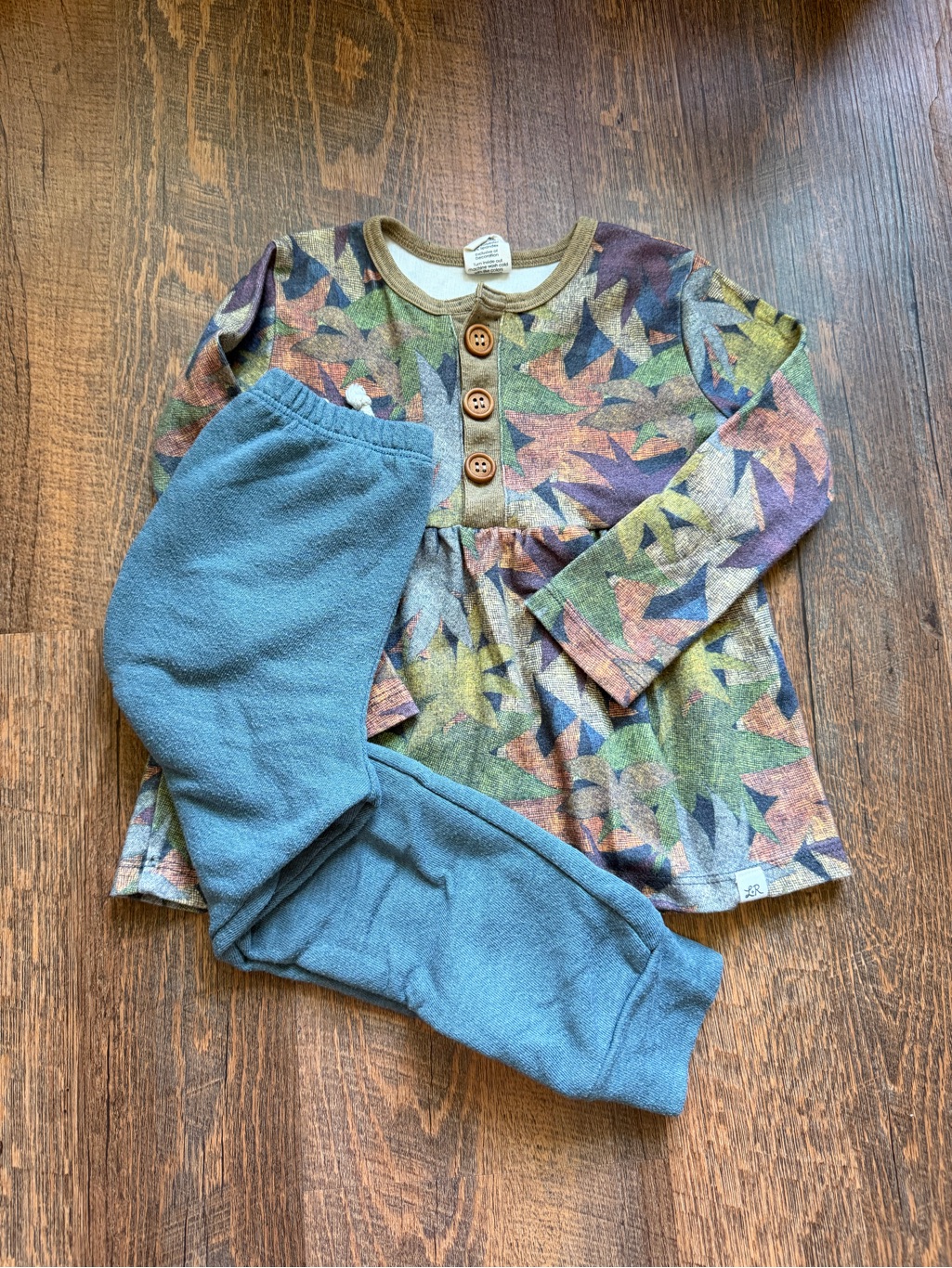 Colorful Geometric Long Sleeve Top & Teal Jogger Set